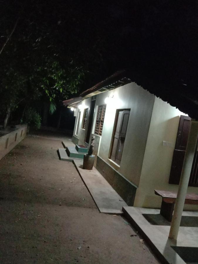 The Mana-Heritage Stay - Chengazhimattam Mana Kottayam Bagian luar foto