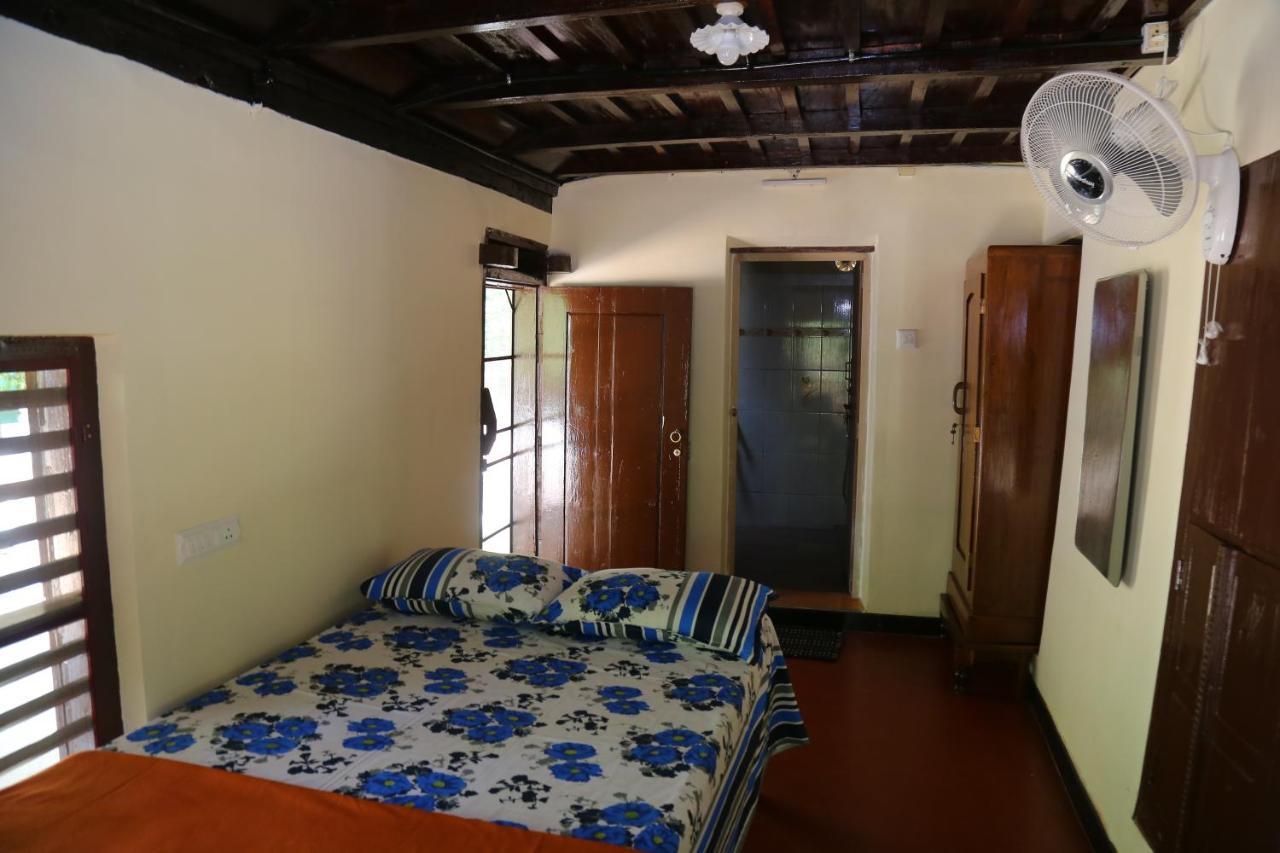 The Mana-Heritage Stay - Chengazhimattam Mana Kottayam Bagian luar foto
